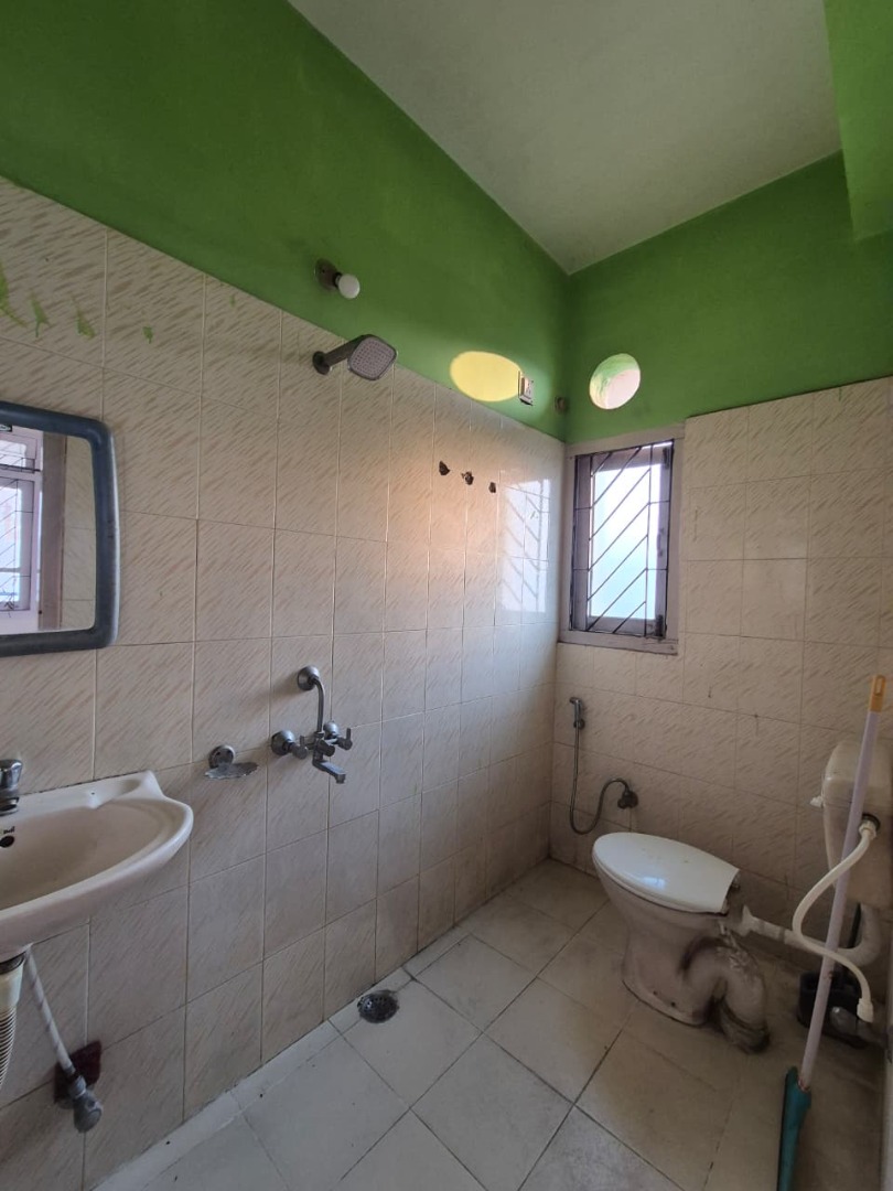 Unfurnished 2bhk in Hatigaon, Guwahati, Assam, India for Rent